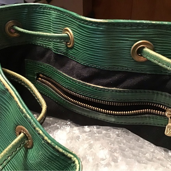Louis Vuitton Epi Noe Green - Picture 8 of 14
